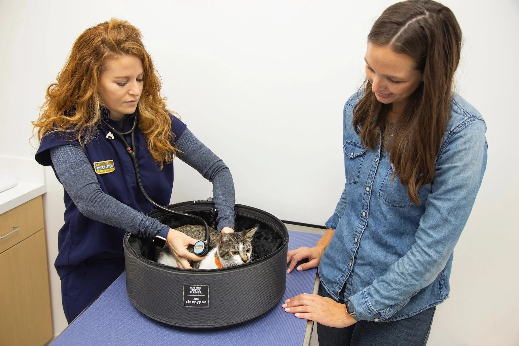 Sleepypod Mobile Pet Bed – Crash-Tested, Ultra-Plush Travel Bed for Small Pets - Full Size - Image 10